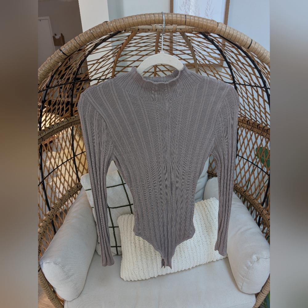 Abercrombie Ribbed Knit Bodysuit